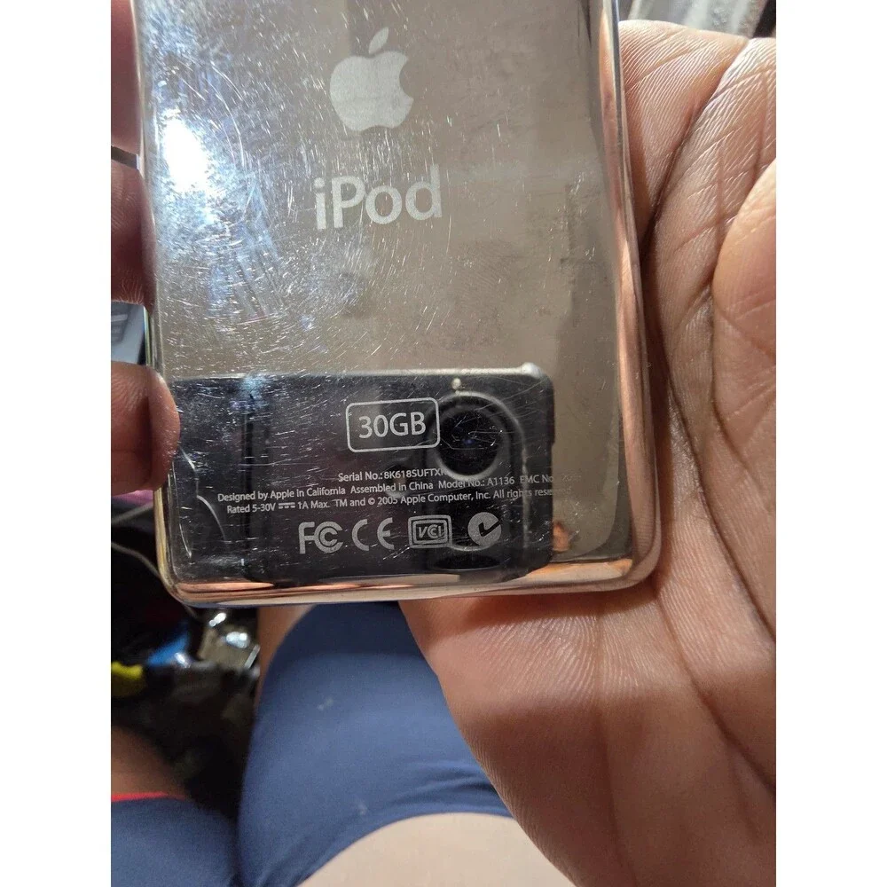 Apple iPod Video 5th Generation 30GB – Tested & Working